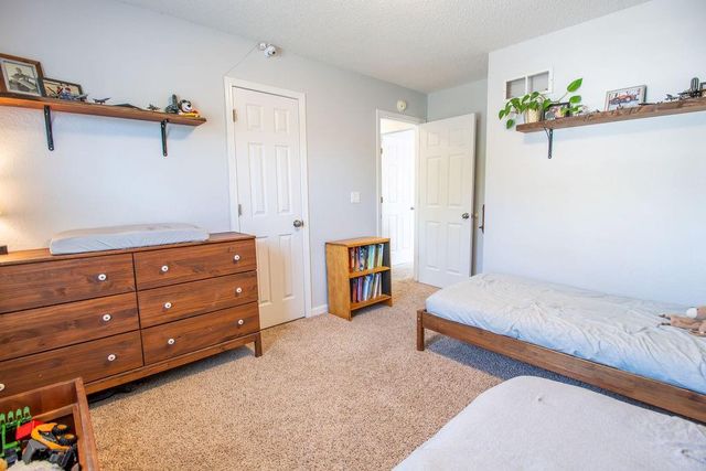 207 SUMMER Place, Warrensburg, MO 64093