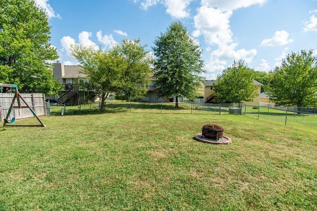207 SUMMER Place, Warrensburg, MO 64093