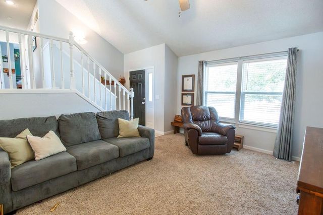 207 SUMMER Place, Warrensburg, MO 64093