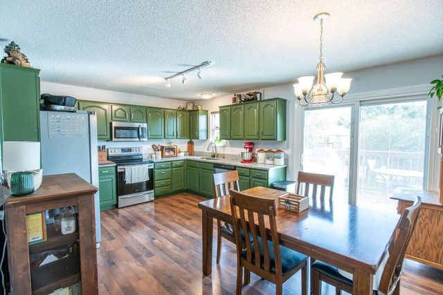 207 SUMMER Place, Warrensburg, MO 64093