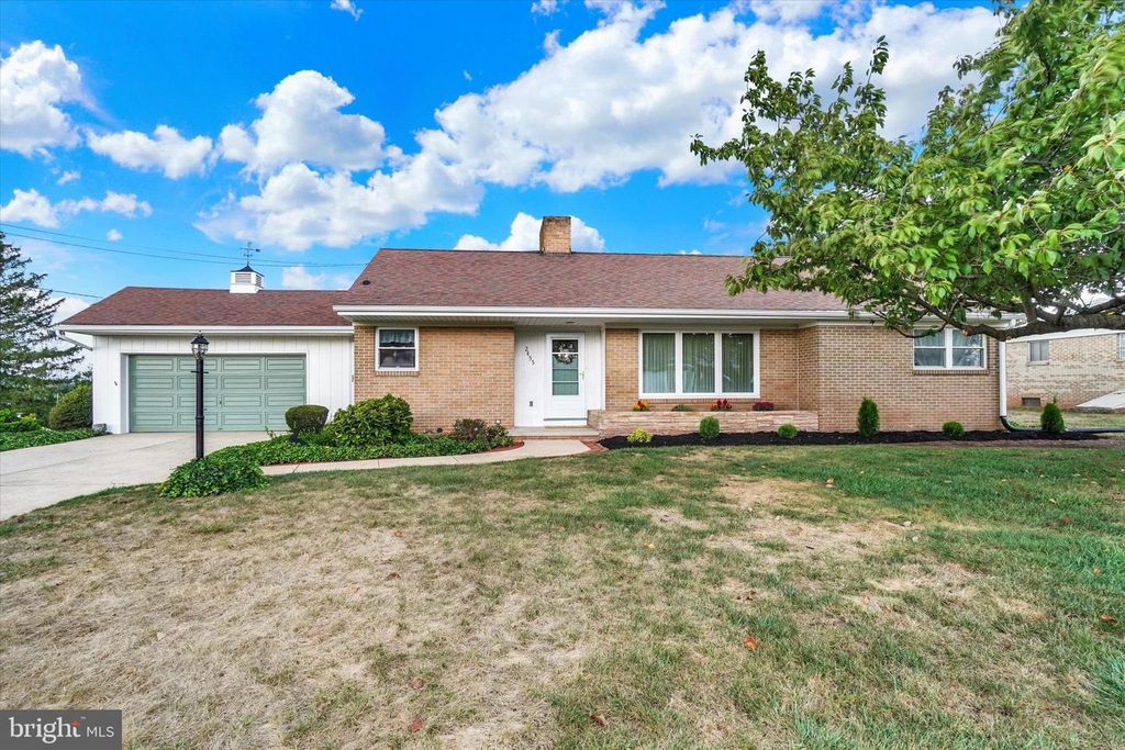 2455 BEELER AVE, York, PA 17408