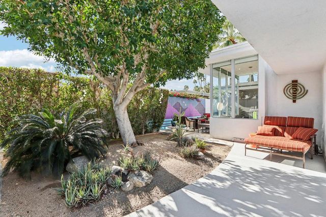 1900 S Toledo Avenue, Palm Springs, CA 92264