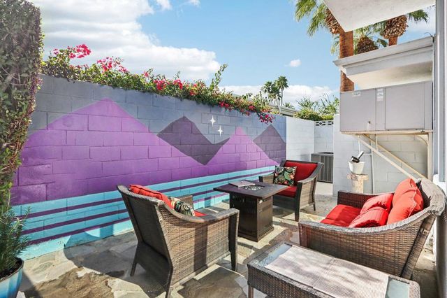 1900 S Toledo Avenue, Palm Springs, CA 92264