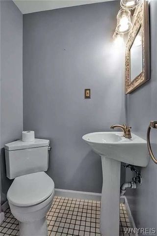 4961 Creek Rd Extension, Lewiston, NY 14092