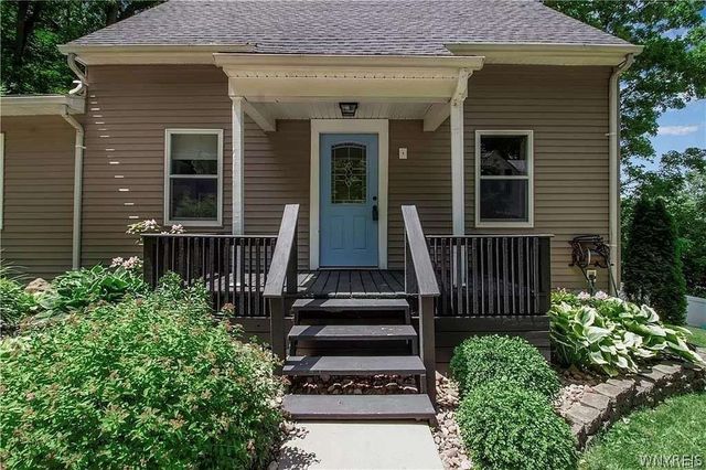 4961 Creek Rd Extension, Lewiston, NY 14092