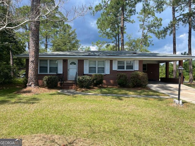 27 E Bruce Street, Mcrae-helena, GA 31055