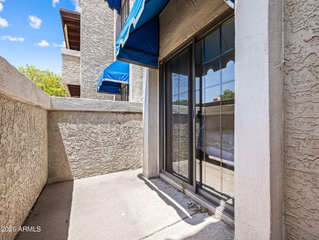 7557 N DREAMY DRAW Drive 154, Phoenix, AZ 85020