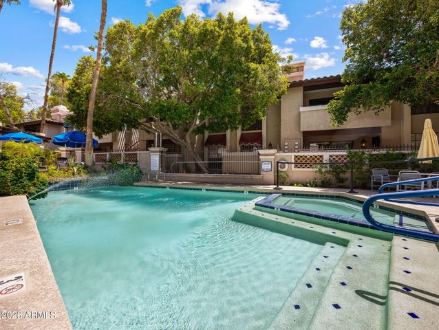 7557 N DREAMY DRAW Drive 154, Phoenix, AZ 85020