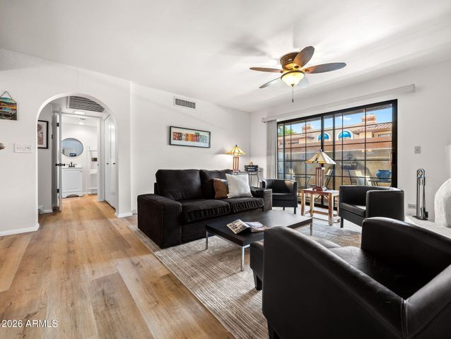 7557 N DREAMY DRAW Drive 154, Phoenix, AZ 85020