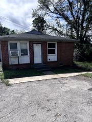 575 Annex Ct, Nashville, TN 37209
