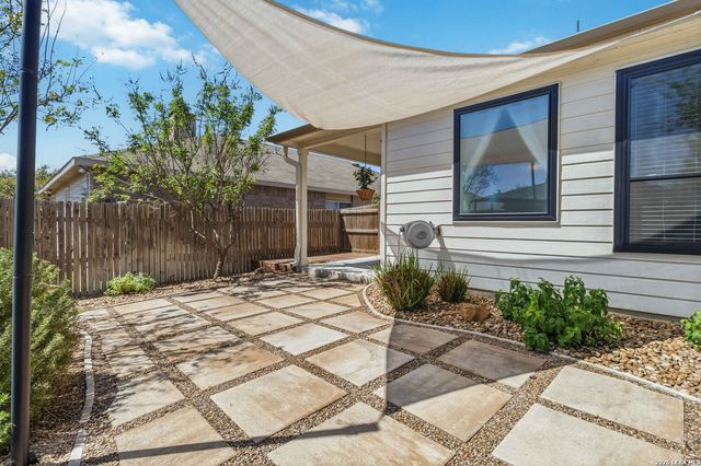 906 Rustic Light, San Antonio, TX 78260