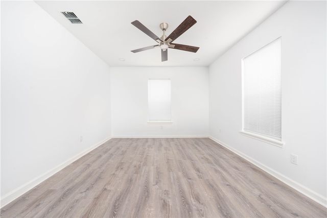 2818 Cleo St, Corpus Christi, TX 78405