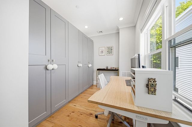 51 Oliver St 2, Somerville, MA 02145