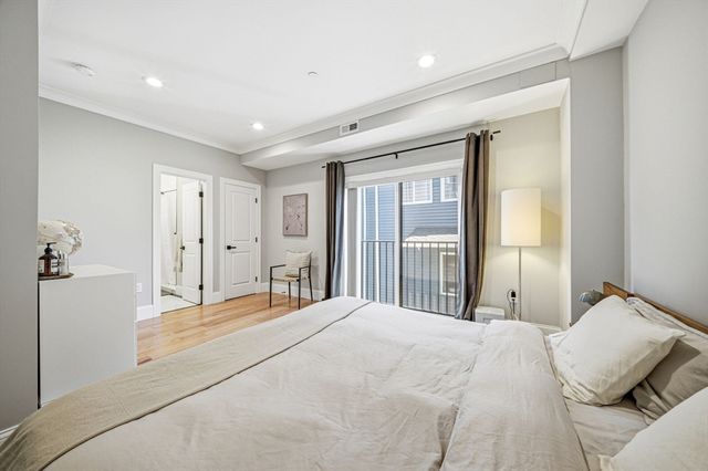 51 Oliver St 2, Somerville, MA 02145