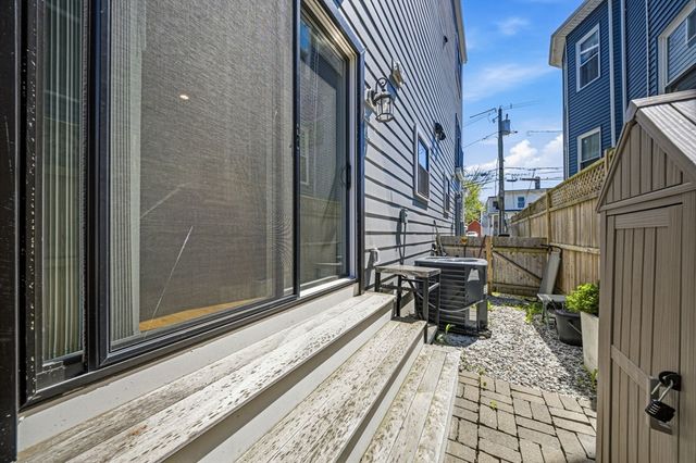 51 Oliver St 2, Somerville, MA 02145
