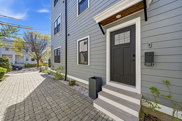 51 Oliver St 2, Somerville, MA 02145