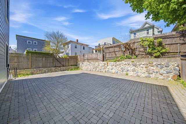 51 Oliver St 2, Somerville, MA 02145