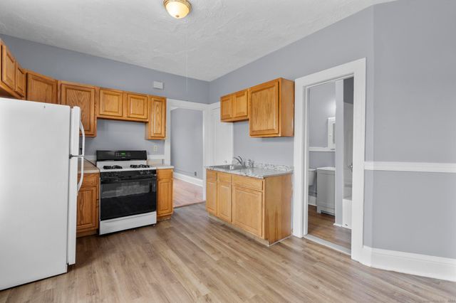 36-38 School Street, Hartford, CT 06106