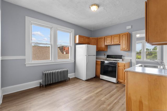 36-38 School Street, Hartford, CT 06106
