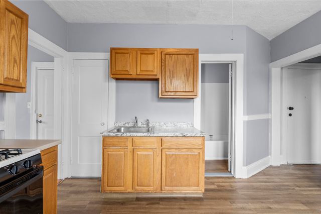 36-38 School Street, Hartford, CT 06106