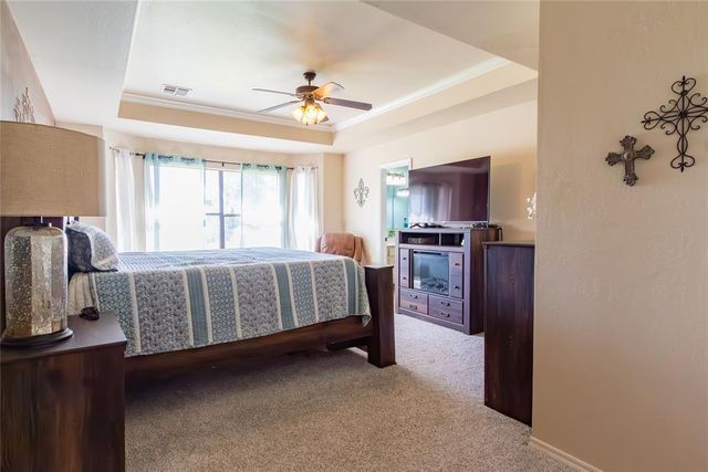 1705 Twin Spires Trail, Guthrie, OK 73044