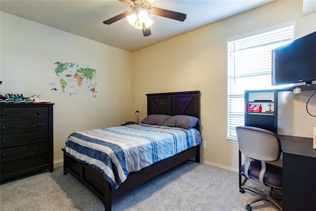 1705 Twin Spires Trail, Guthrie, OK 73044