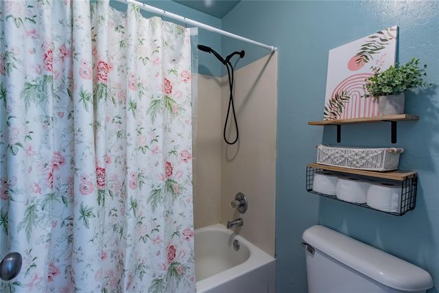 1705 Twin Spires Trail, Guthrie, OK 73044