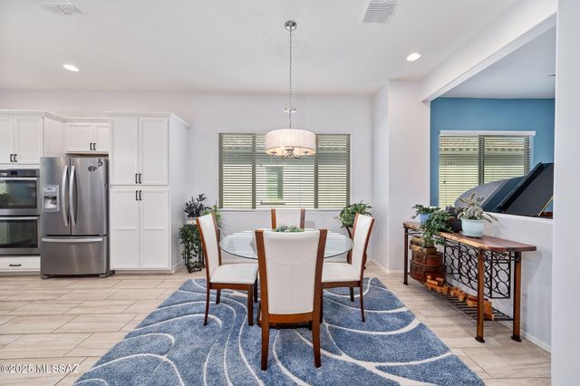 2496 W Music Mountains Drive, Green Valley, AZ 85622