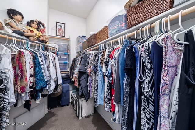 2496 W Music Mountains Drive, Green Valley, AZ 85622