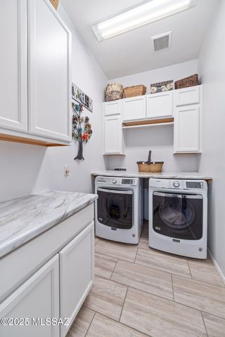 2496 W Music Mountains Drive, Green Valley, AZ 85622