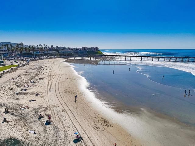 5027 Santa Monica Avenue F, San Diego, CA 92107