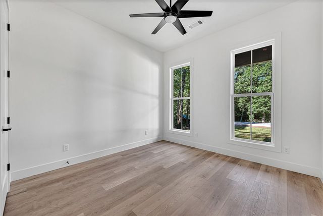 28 Sandridge Drive, Bella Vista, AR 72715