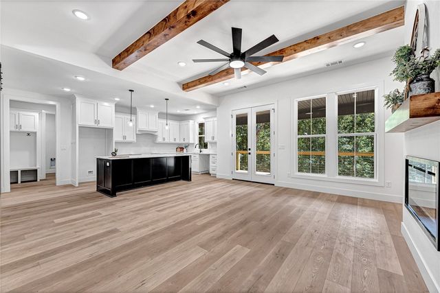 28 Sandridge Drive, Bella Vista, AR 72715