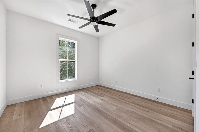 28 Sandridge Drive, Bella Vista, AR 72715