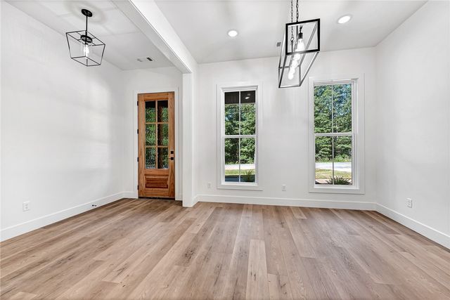 28 Sandridge Drive, Bella Vista, AR 72715