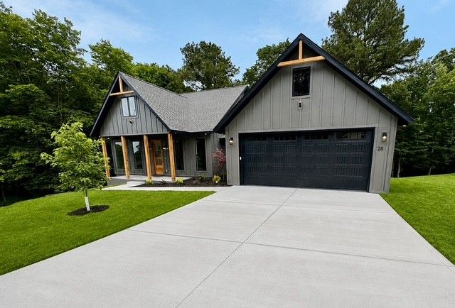 28 Sandridge Drive, Bella Vista, AR 72715