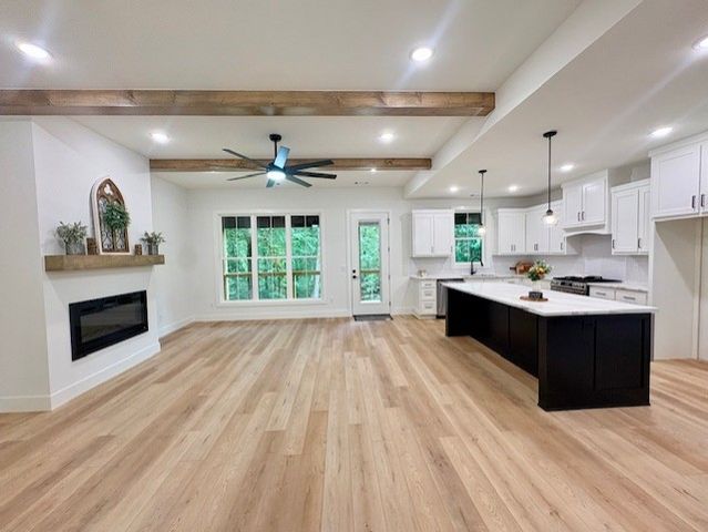 28 Sandridge Drive, Bella Vista, AR 72715