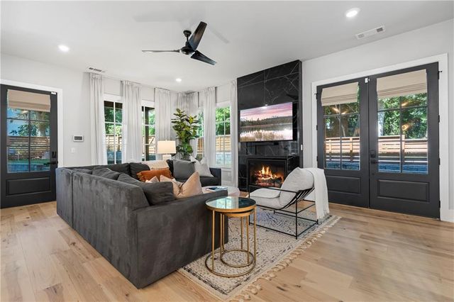 1010 Violet SW Street B, Atlanta, GA 30310