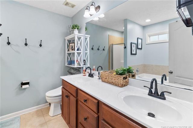 337 Smokey Mountain Drive Drive, Raeford, NC 28376
