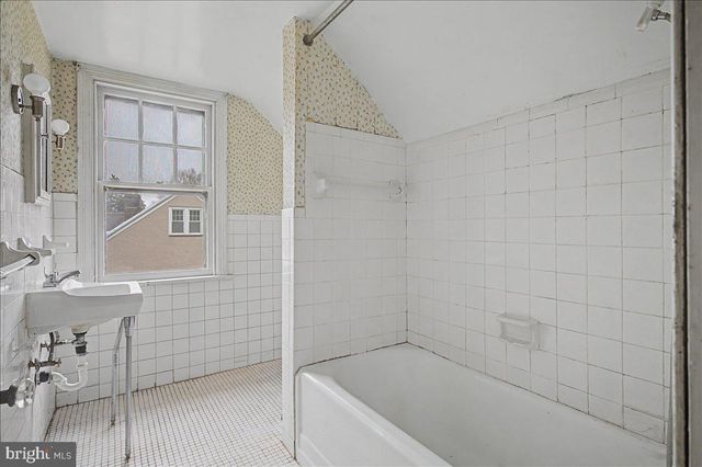 321 VIRGINIA AVE, Wilmington, DE 19805