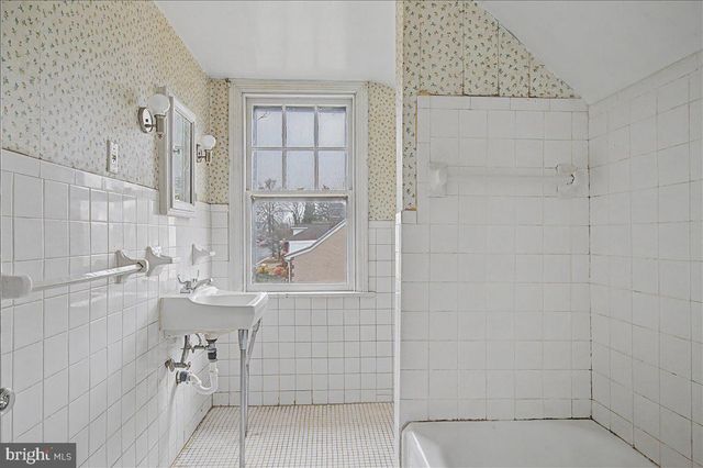 321 VIRGINIA AVE, Wilmington, DE 19805