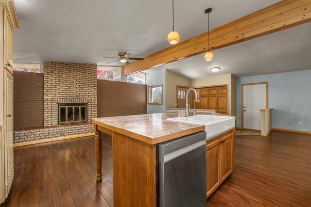 15 Fairway, Minot, ND 58701