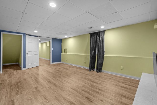 15 Fairway, Minot, ND 58701