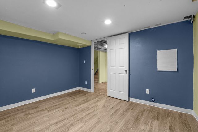 15 Fairway, Minot, ND 58701