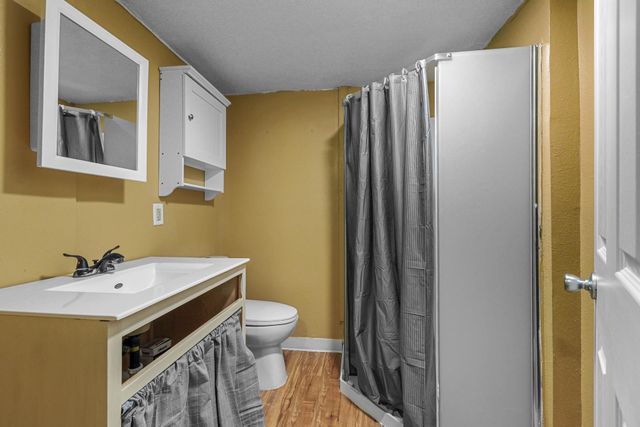 15 Fairway, Minot, ND 58701