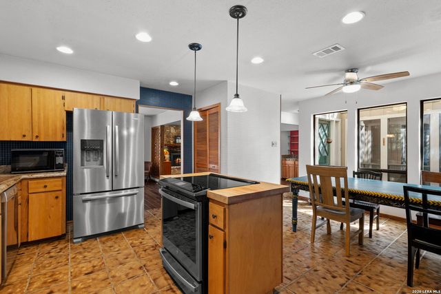 14001 Old Tree St, San Antonio, TX 78247