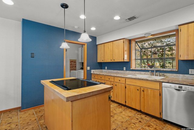 14001 Old Tree St, San Antonio, TX 78247