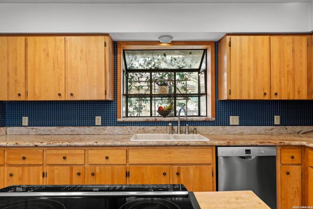 14001 Old Tree St, San Antonio, TX 78247