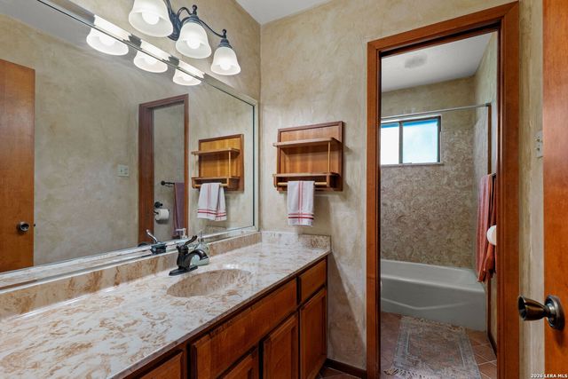 14001 Old Tree St, San Antonio, TX 78247