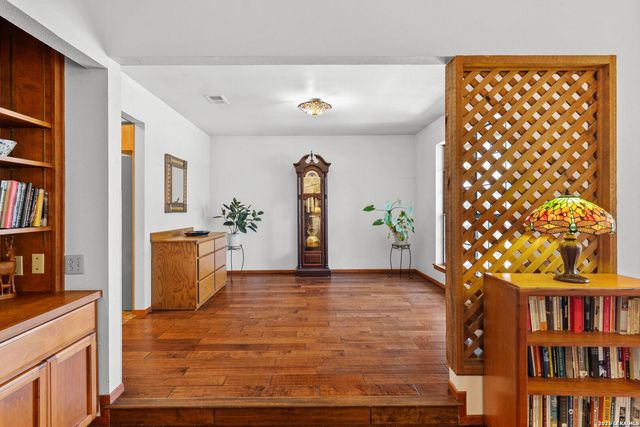 14001 Old Tree St, San Antonio, TX 78247